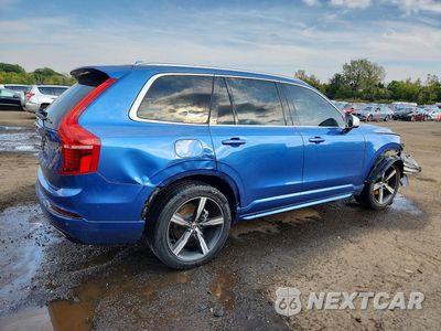 Trzecie zdjęcie samochodu z tyłu: 2017 VOLVO XC90 T6 VIN:YV4A22PM4H1145614 - miniatura