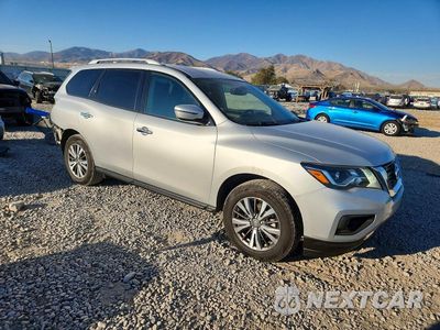 Czwarte zdjęcie samochodu z boku: 2019 NISSAN PATHFINDER SV VIN:5N1DR2MM5KC580732 - miniatura