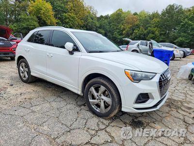 Czwarte zdjęcie samochodu z boku: 2020 AUDI Q3 PREMIUM VIN:WA1AECF32L1113871 - miniatura