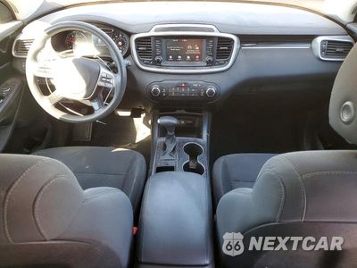 Zdjęcie 8 z 13 samochodu: 2020 KIA SORENTO LX VIN:5XYPG4A3XLG688923 - miniatura