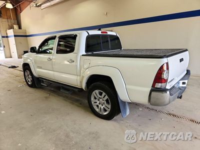 Drugie zdjęcie samochodu z przodu: 2015 TOYOTA TACOMA V6 VIN:3TMLU4EN9FM186589 - miniatura