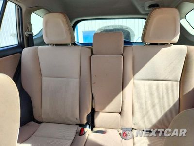 Zdjęcie 10 z 13 samochodu: 2015 TOYOTA RAV4 XLE VIN:JTMRFREV0FD157527 - miniatura