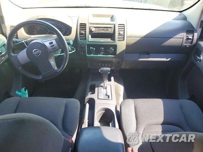 Zdjęcie 8 z 12 samochodu: 2005 NISSAN FRONTIER SE VIN:1N6AD06U45C421497 - miniatura