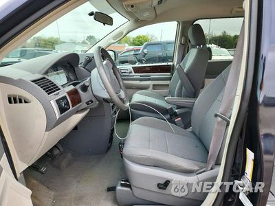 Zdjęcie 7 z 13 samochodu: 2010 CHRYSLER TOWN & COUNTRY TOURING VIN:2A4RR5D18AR148671 - miniatura