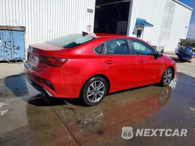 Trzecie zdjęcie samochodu z tyłu: 2023 KIA FORTE LXS VIN:3KPF24AD3PE627595 - miniatura