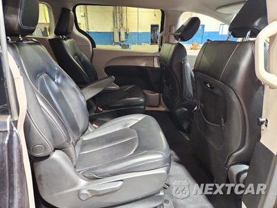 Zdjęcie 11 z 13 samochodu: 2023 CHRYSLER PACIFICA HYBRID TOURING L VIN:2C4RC1L78PR632371 - miniatura