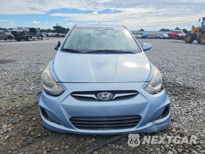 Piąte zdjęcie samochodu w środku: 2014 HYUNDAI ACCENT GLS VIN:KMHCT4AE6EU677958 - miniatura