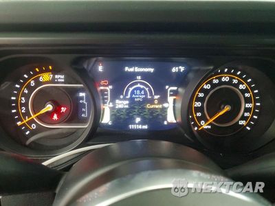Zdjęcie 9 z 12 samochodu: 2026 JEEP WRANGLER SAHARA VIN:1C4PJXEN4TW253980 - miniatura