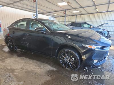 Czwarte zdjęcie samochodu z boku: 2025 MAZDA 3 SELECT SPORT VIN:JM1BPABM7S1774575 - miniatura