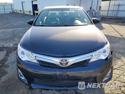 Piąte zdjęcie samochodu w środku: 2014 TOYOTA CAMRY XLE VIN:4T4BF1FK3ER389496 - miniatura
