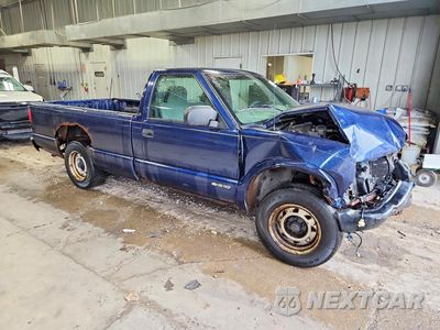 Czwarte zdjęcie samochodu z boku: 2002 CHEVROLET S TRUCK S10 VIN:1GCCS14W428245819 - miniatura