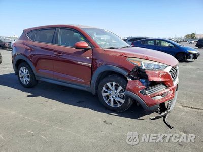Czwarte zdjęcie samochodu z boku: 2019 HYUNDAI TUCSON SE VIN:KM8J23A41KU002705 - miniatura
