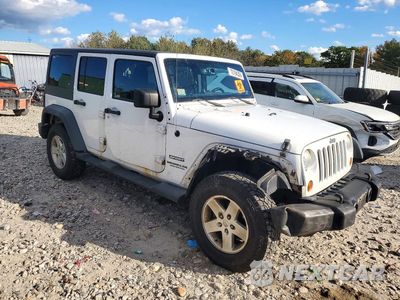 Czwarte zdjęcie samochodu z boku: 2013 JEEP WRANGLER UNLIMITED SPORT VIN:1C4BJWDG9DL702113 - miniatura