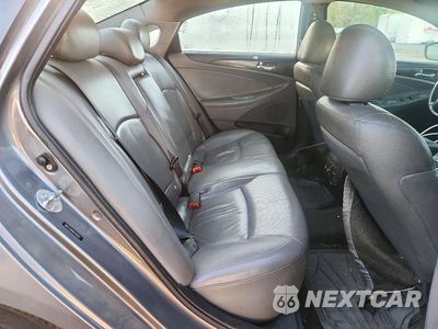 Zdjęcie 10 z 12 samochodu: 2011 HYUNDAI SONATA LIMITED 2.0T VIN:5NPEC4AB4BH185812 - miniatura