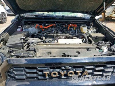 Zdjęcie 11 z 12 samochodu: 2025 TOYOTA 4RUNNER TRAILHUNTER HV VIN:JTEVB5BR5S5017015 - miniatura
