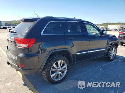Trzecie zdjęcie samochodu z tyłu: 2012 JEEP GRAND CHEROKEE LAREDO VIN:1C4RJFAG4CC281239 - miniatura