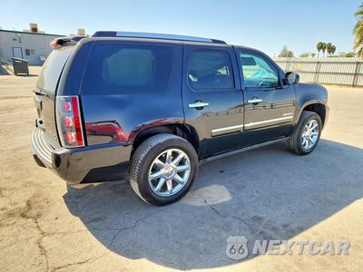 Trzecie zdjęcie samochodu z tyłu: 2012 GMC YUKON DENALI VIN:1GKS2EEF1CR309705 - miniatura
