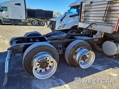Zdjęcie 13 z 13 samochodu: 2022 KENWORTH T680 SEMI TRUCK VIN:1XKYD49X3NJ492463 - miniatura