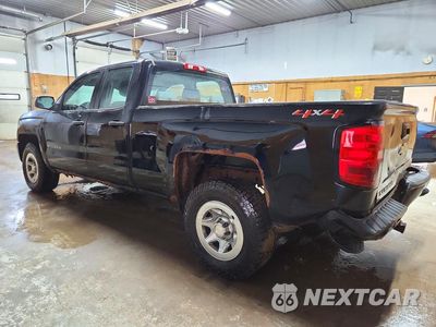 Drugie zdjęcie samochodu z przodu: 2018 CHEVROLET SILVERADO K1500 VIN:1GCVKNEH6JZ324224 - miniatura