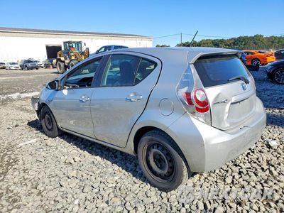 Drugie zdjęcie samochodu z przodu: 2012 TOYOTA PRIUS C ONE VIN:JTDKDTB38C1508107 - miniatura