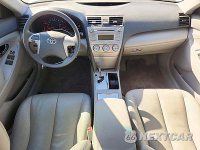 Zdjęcie 8 z 12 samochodu: 2010 TOYOTA CAMRY LE VIN:4T4BF3EK0AR071066 - miniatura