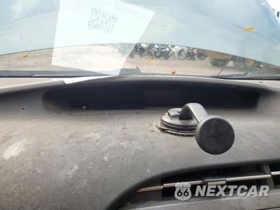 Zdjęcie 10 z 13 samochodu: 2014 TOYOTA PRIUS FOUR VIN:JTDKN3DU4E1796200 - miniatura