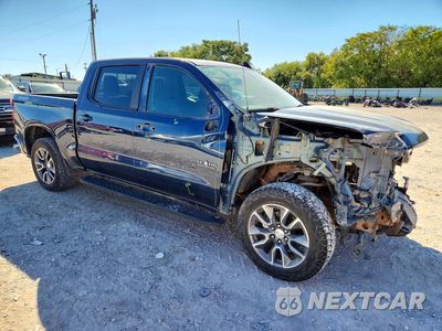 Czwarte zdjęcie samochodu z boku: 2020 CHEVROLET SILVERADO K1500 LT VIN:3GCPYDEK8LG204411 - miniatura