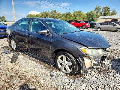 Czwarte zdjęcie samochodu z boku: 2014 TOYOTA CAMRY SE VIN:4T1BF1FK3EU770484 - miniatura