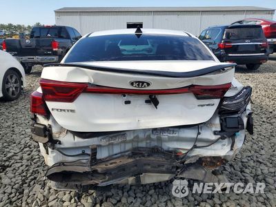 Zdjęcie 6 z 13 samochodu: 2020 KIA FORTE GT LINE VIN:3KPF34AD3LE150089 - miniatura
