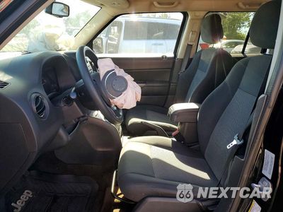 Zdjęcie 7 z 12 samochodu: 2016 JEEP PATRIOT SPORT VIN:1C4NJPBB7GD547263 - miniatura