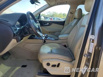 Zdjęcie 7 z 13 samochodu: 2017 AUDI Q7 PREMIUM PLUS VIN:WA1LAAF7XHD031484 - miniatura
