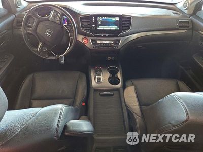 Zdjęcie 8 z 13 samochodu: 2022 HONDA PILOT SE VIN:5FNYF5H28NB021448 - miniatura