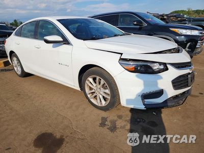 Czwarte zdjęcie samochodu z boku: 2017 CHEVROLET MALIBU LT VIN:1G1ZE5ST9HF167780 - miniatura