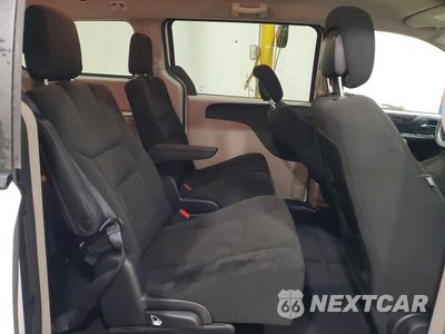 Zdjęcie 11 z 14 samochodu: 2015 DODGE GRAND CARAVAN SE VIN:2C4RDGBG1FR642045 - miniatura