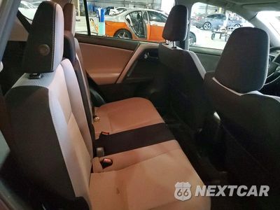 Zdjęcie 11 z 13 samochodu: 2016 TOYOTA RAV4 XLE VIN:2T3RFREV9GW438827 - miniatura