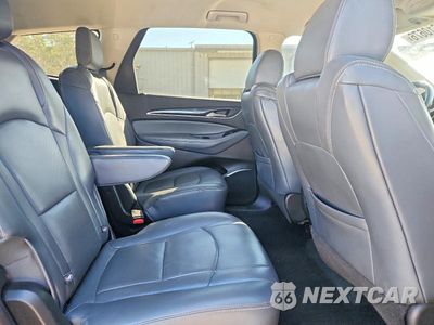 Zdjęcie 11 z 13 samochodu: 2018 BUICK ENCLAVE ESSENCE VIN:5GAERBKW9JJ178866 - miniatura