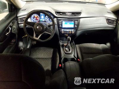 Zdjęcie 8 z 13 samochodu: 2017 NISSAN ROGUE SV VIN:KNMAT2MT4HP542796 - miniatura