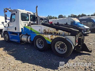 Drugie zdjęcie samochodu z przodu: 2019 FREIGHTLINER CASCADIA TOTER TRUCK VIN:3ALHGEDV2KDKK8386 - miniatura