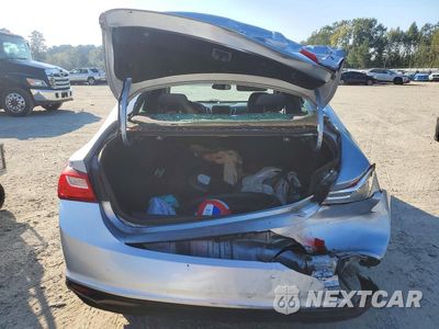 Zdjęcie 6 z 12 samochodu: 2018 CHEVROLET MALIBU LT VIN:1G1ZD5ST2JF168892 - miniatura