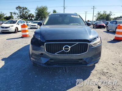 Piąte zdjęcie samochodu w środku: 2019 VOLVO XC60 T5 MOMENTUM VIN:LYV102DK9KB247437 - miniatura