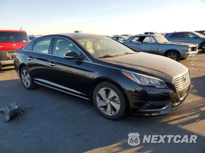 Czwarte zdjęcie samochodu z boku: 2016 HYUNDAI SONATA PLUG-IN HYBRID VIN:KMHE14L2XGA021235 - miniatura