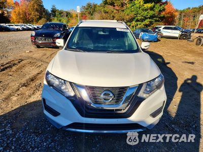 Piąte zdjęcie samochodu w środku: 2017 NISSAN ROGUE SV VIN:KNMAT2MV0HP545809 - miniatura
