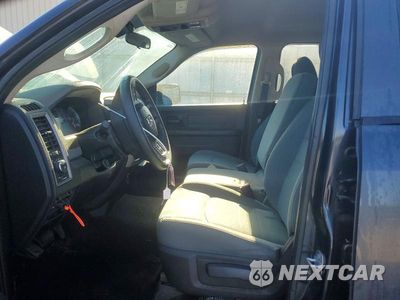 Zdjęcie 7 z 12 samochodu: 2017 RAM 1500 ST VIN:1C6RR6KG0HS505280 - miniatura