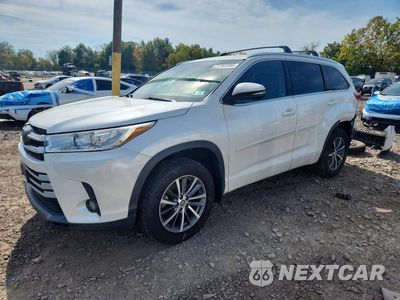 2018 TOYOTA HIGHLANDER XLE 5TDJZRFH1JS860743 - główne zdjęcie licytacji z USA - miniatura