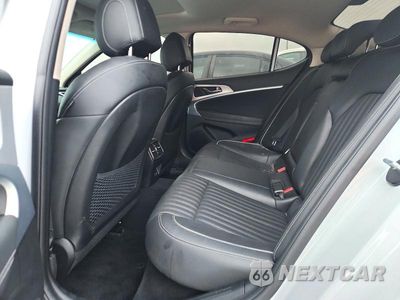 Zdjęcie 10 z 12 samochodu: 2022 GENESIS G70 2.0T VIN:KMTG34TA9NU102092 - miniatura