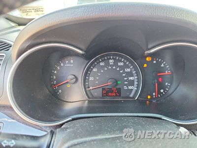 Zdjęcie 9 z 13 samochodu: 2014 KIA SORENTO LX VIN:5XYKT3A67EG514191 - miniatura