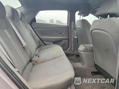 Zdjęcie 10 z 12 samochodu: 2021 HYUNDAI ELANTRA SEL VIN:KMHLM4AG3MU176328 - miniatura