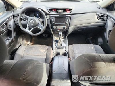 Zdjęcie 8 z 13 samochodu: 2019 NISSAN ROGUE S VIN:5N1AT2MT6KC802142 - miniatura