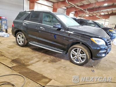 Czwarte zdjęcie samochodu z boku: 2013 MERCEDES-BENZ ML 350 BLUETEC VIN:4JGDA2EB6DA169276 - miniatura