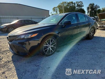 2021 TOYOTA CAMRY SE 4T1G11AK9MU438723 - główne zdjęcie licytacji z USA - miniatura